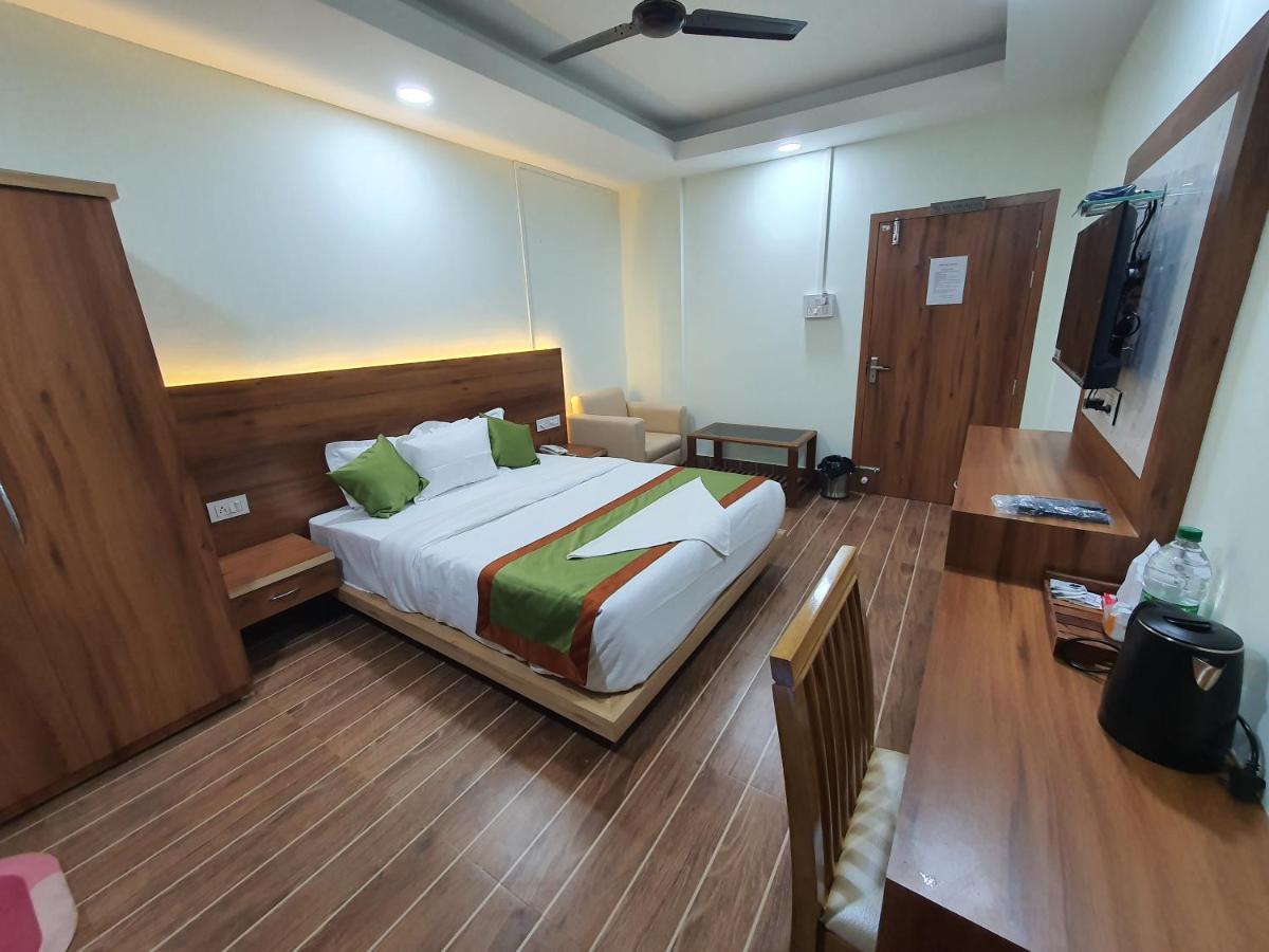 Hotel Deo Volente Sivasagar Zewnętrze zdjęcie