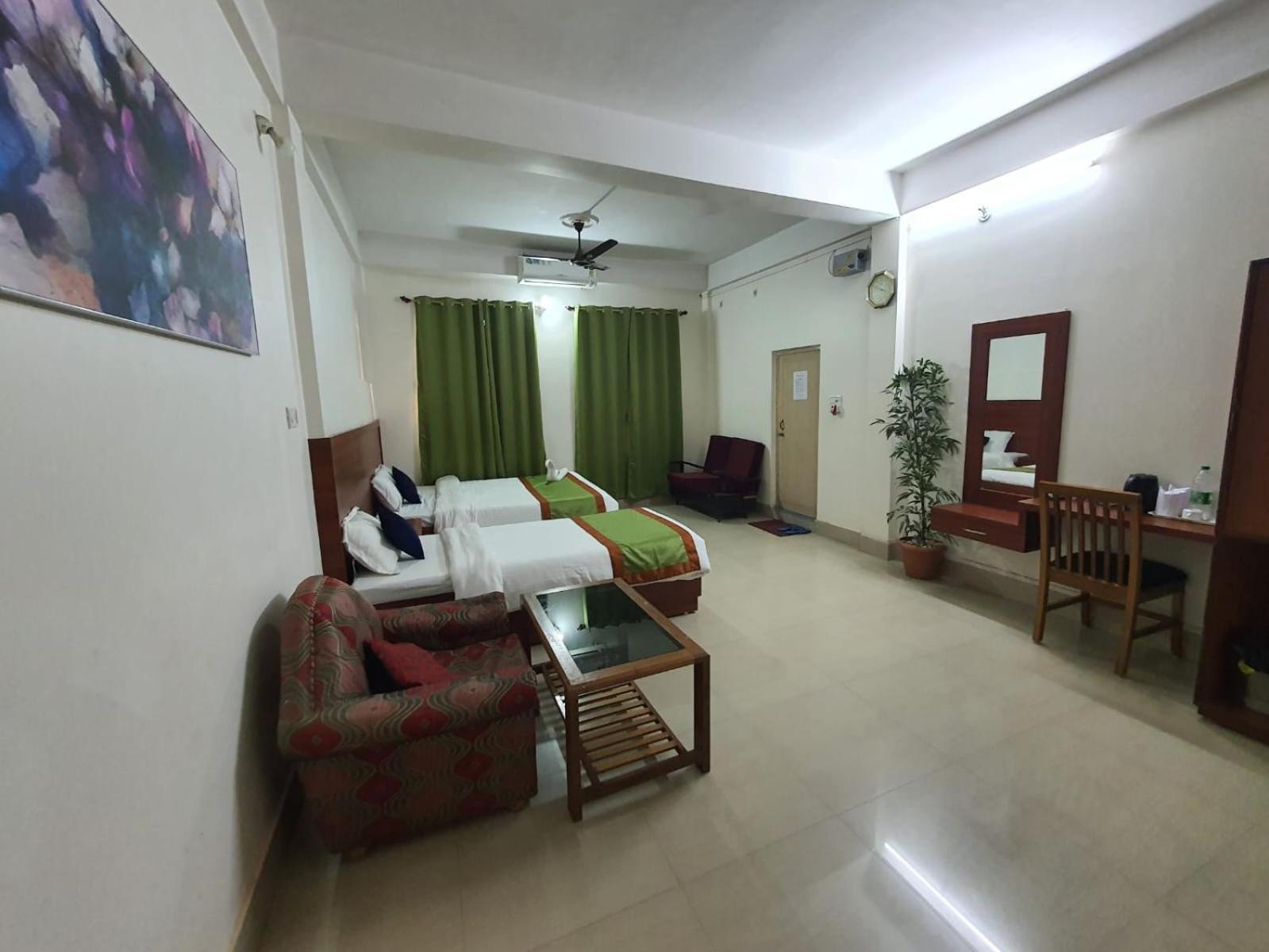 Hotel Deo Volente Sivasagar Zewnętrze zdjęcie